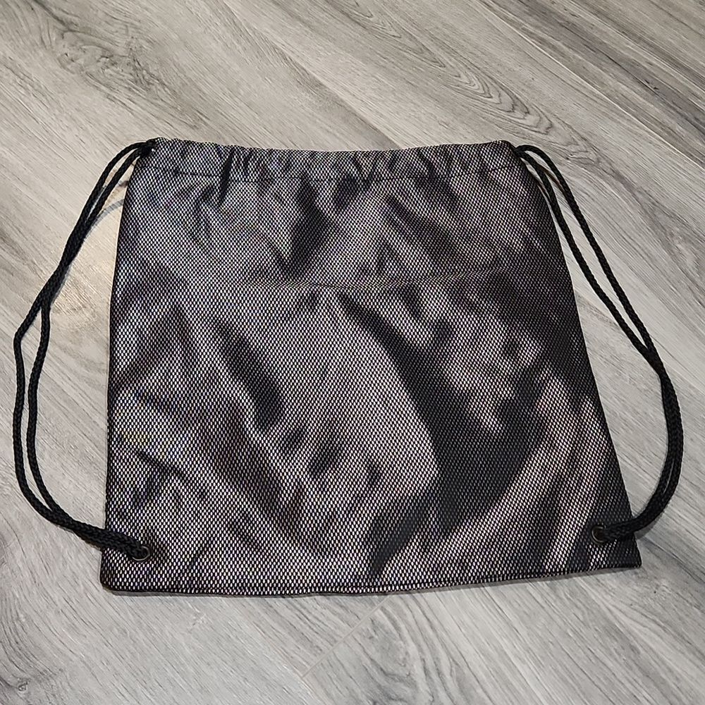 Victoria Secret Black Netted w/Pink Details Soft Drawstring Backpack - Picture 4 of 5